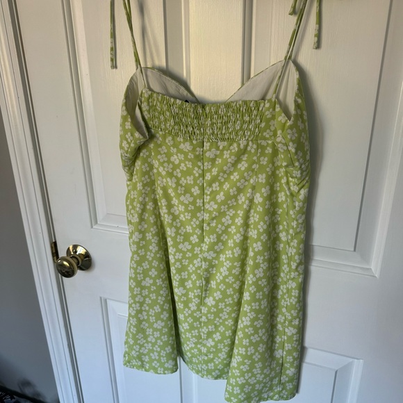 Princess Polly Flower Dress - Picture 3 of 4